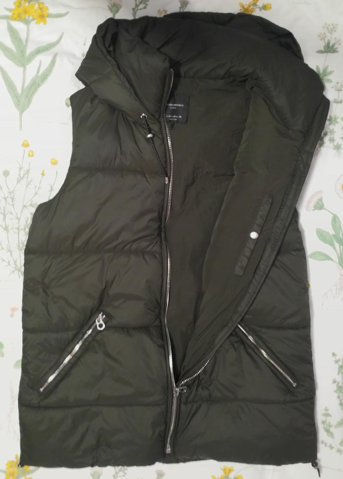CHALECO ACOLCHADO DE ZARA. - Image 3