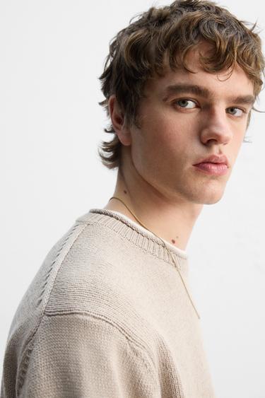 PULL AVEC FINITIONS REVERS - Beige de Zara - Image 4