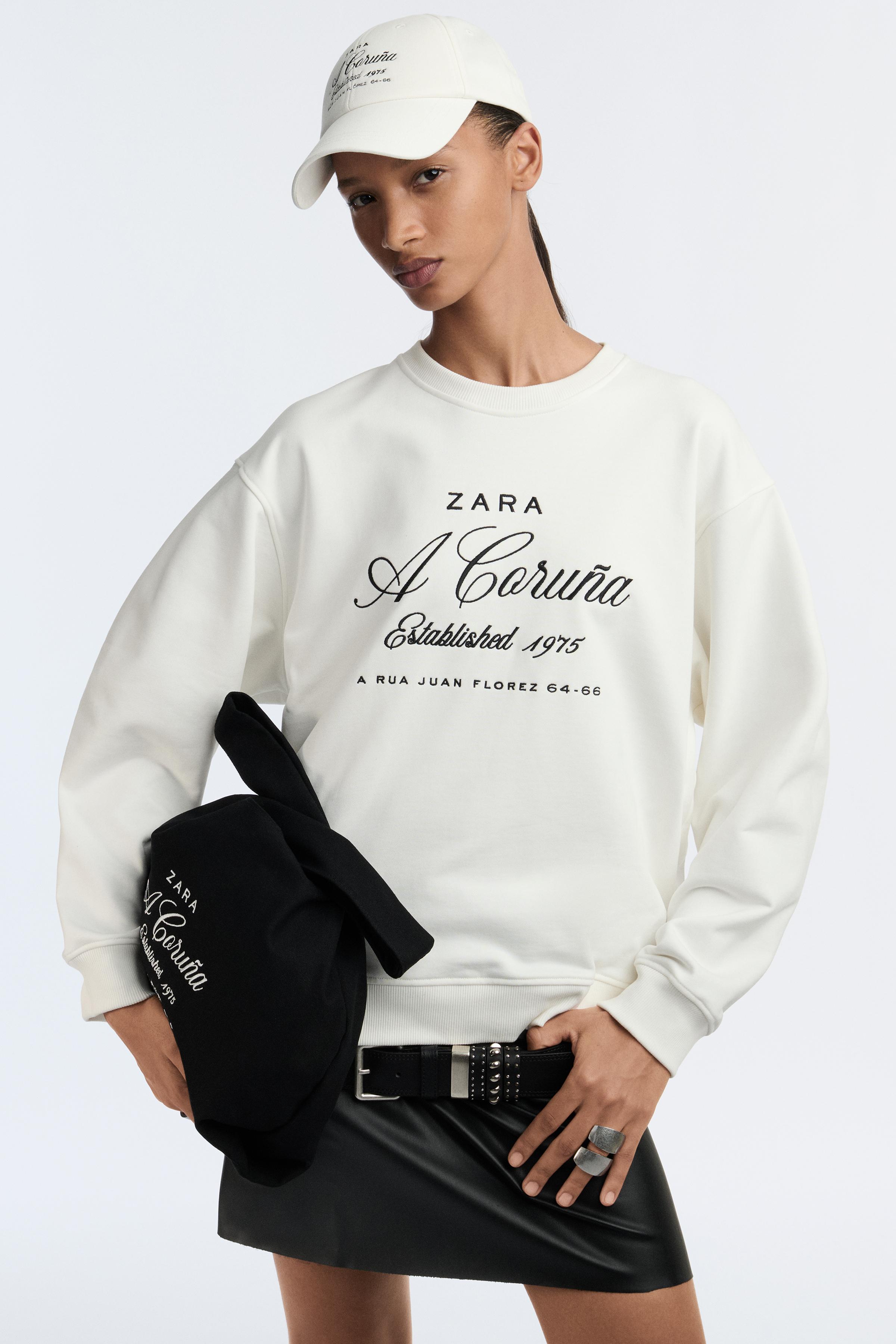 50TH ANNIVERSARY EMBROIDERED CREW NECK SWEATSHIRT - Oyster