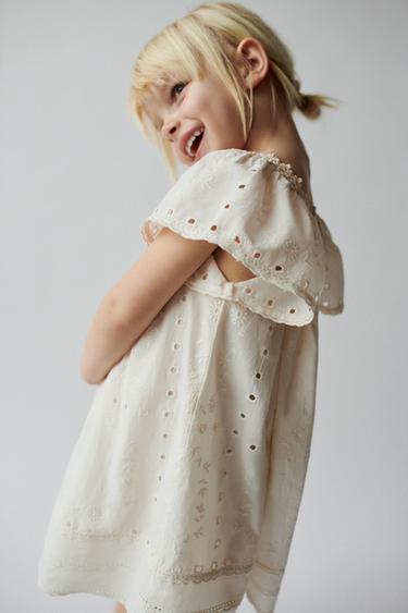 Zara FLORAL EMBROIDERY DRESS - Ecru