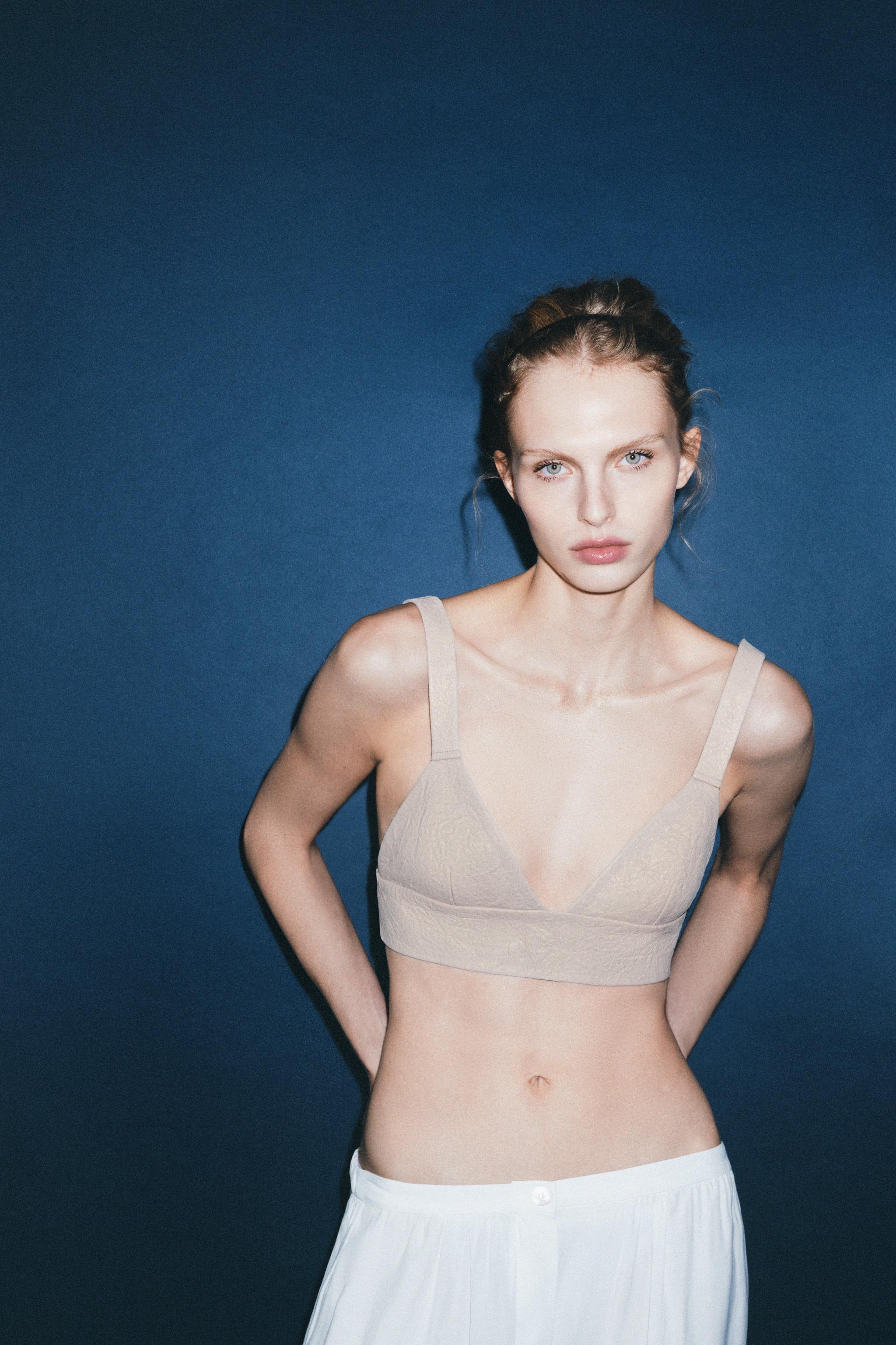 100% LEATHER TRIANGLE BRALETTE