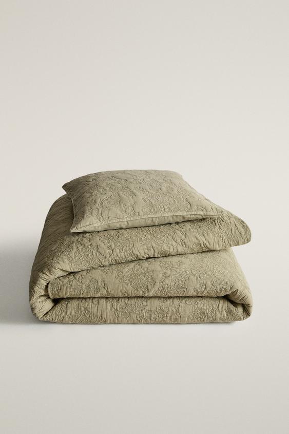 FLORAL EMBROIDERED COTTON QUILT - Green by Zara - Image 0