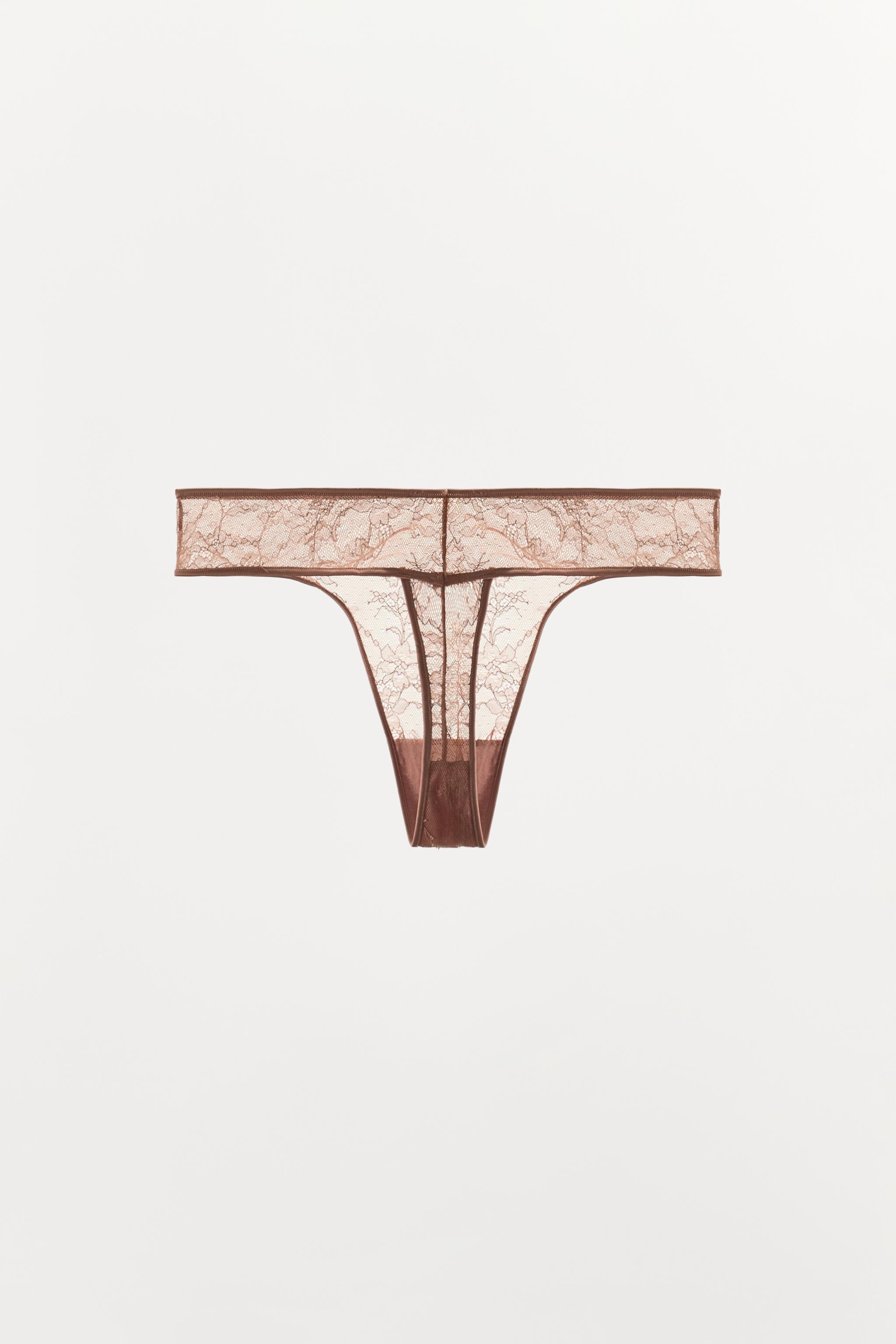TANGA EN DENTELLE