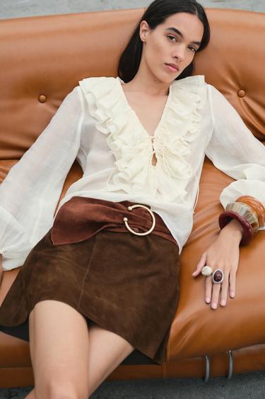BLUSA VOLANTES ZW COLLECTION - Crudo de Zara - Imagen 0