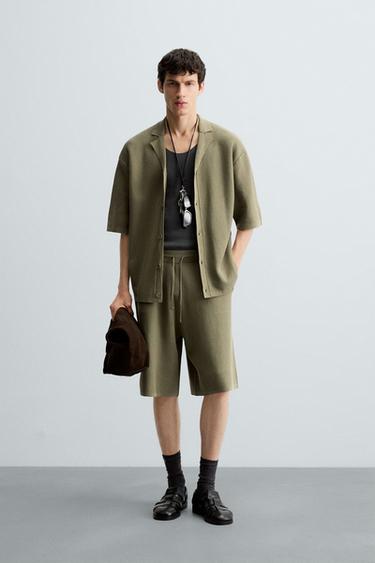 TEXTURED KNITTED BERMUDA SHORTS - Khaki by Zara
