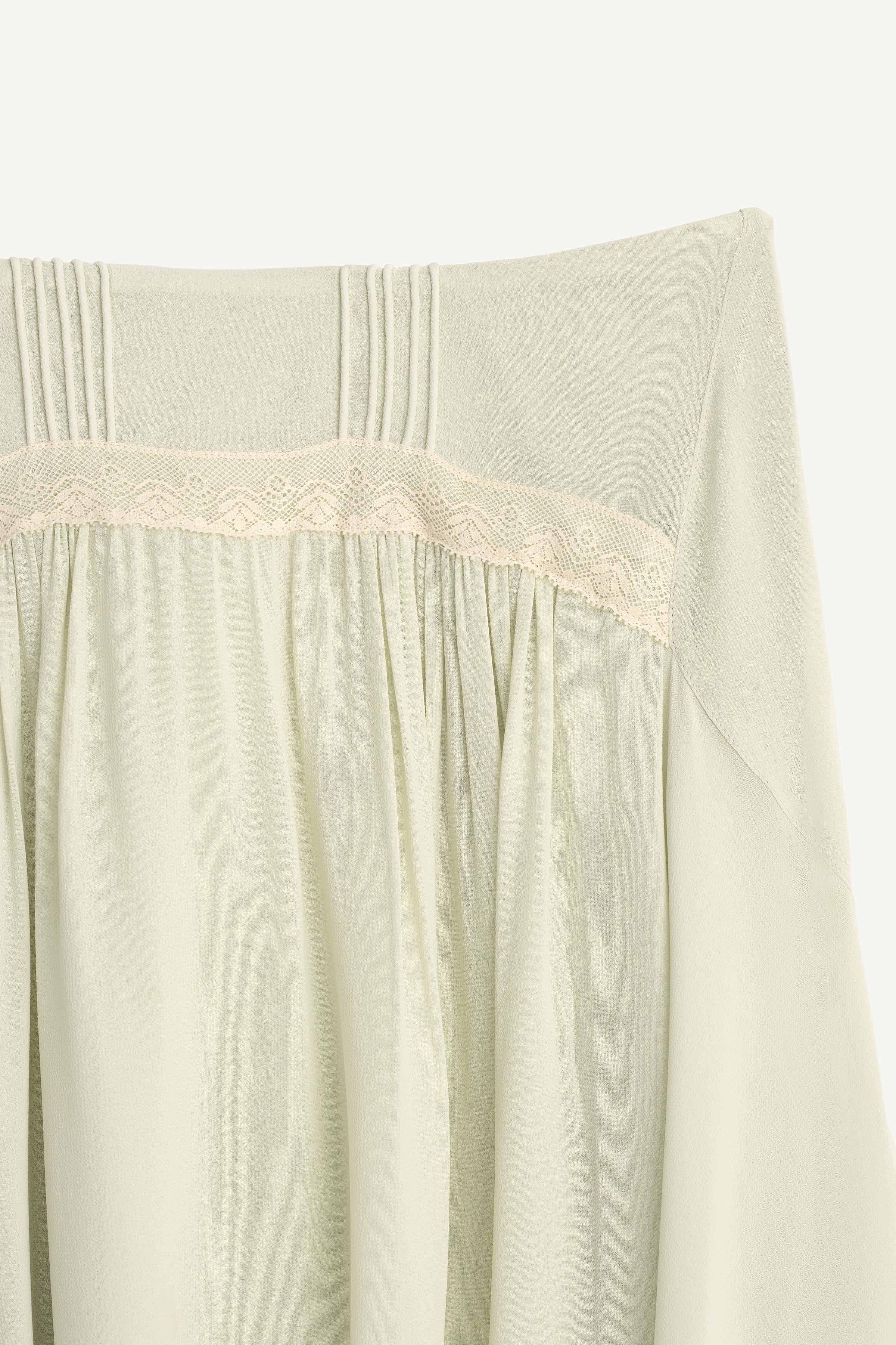 LIMITED EDITION RUFFLED LACE SKIRT