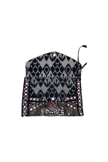 BOLSO SOBRE ABALORIOS