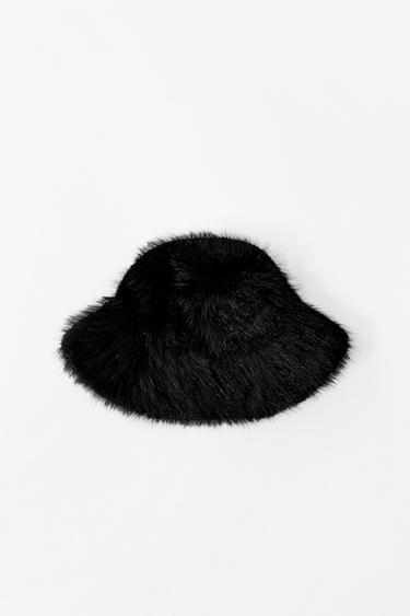 SHEEPSKIN BUCKET HAT - Black by Zara