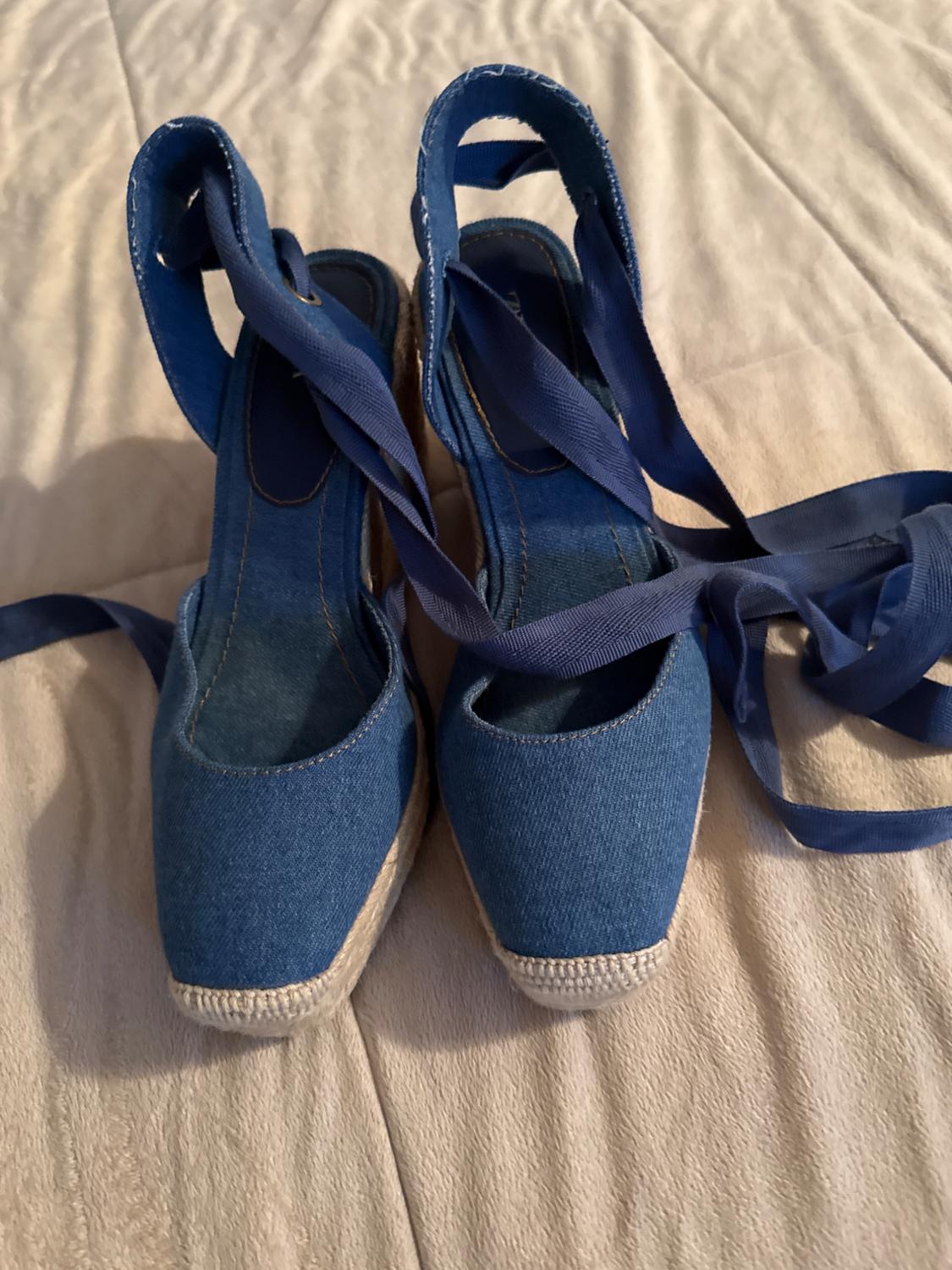 ZAPATO ATADO DENIM CUÑA - Image 3