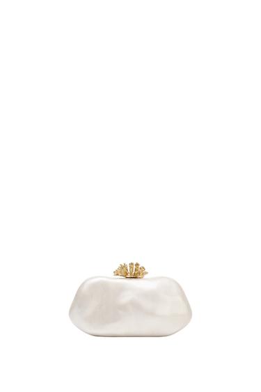 CLUTCH DETALLE METÁLICO - blanco de Zara