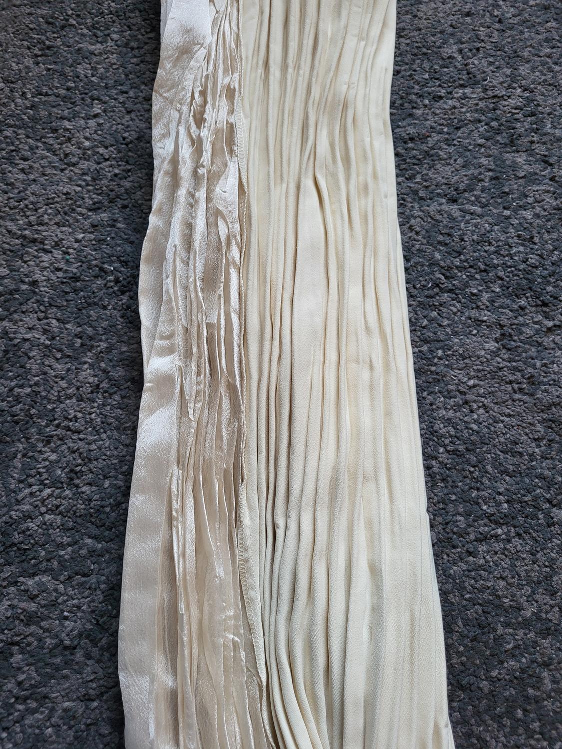 LONG PLEATED DRESS - Image 6