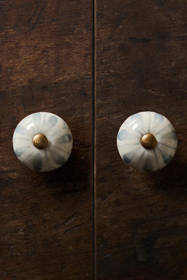 PACK OF CERAMIC FLOWER DOOR KNOBS (PACK OF 2) - Light blue by Zara