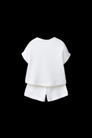 CONJUNTO CAMISETA Y BERMUDA WAFFLE LISO - Blanco roto de Zara