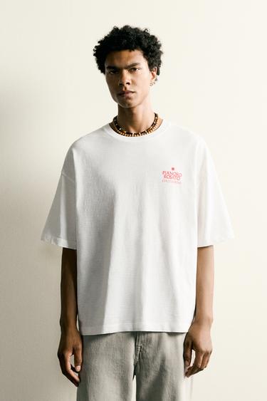 CAMISETA RELAXED FIT ESTAMPADOS CONTRASTE - Blanco roto de Zara