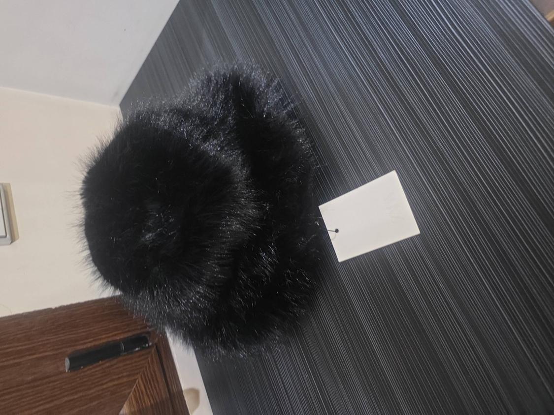 SHEEPSKIN BUCKET HAT - Image 2