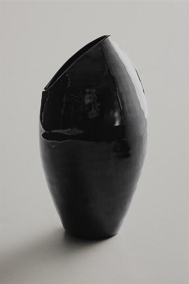 IRREGULAR ROUNDED CERAMIC VASE - Brown by Zara
