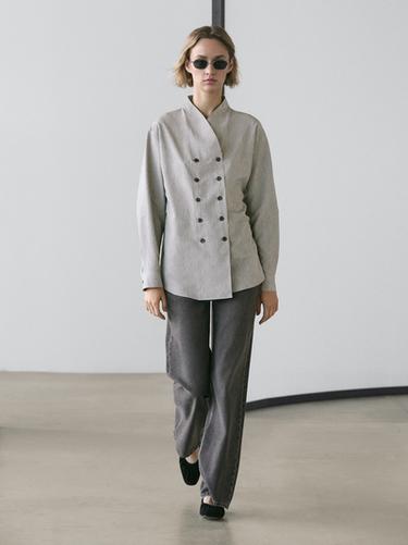 Camisa fluida rayas detalle botones - Gris de Zara