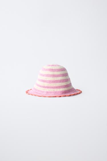 STRIPED CROCHET KNIT BEANIE - Pink / White by Zara