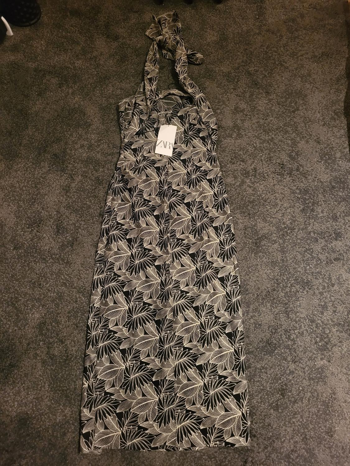 MIDI DRESS WITH EMBROIDERED LEAVES - Image 2