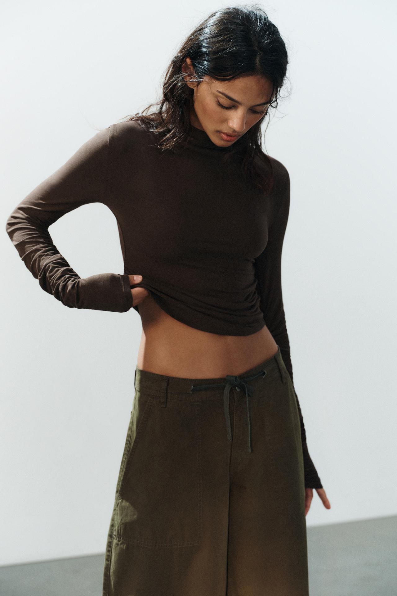 GATHERED MOCK NECK TOP — Brown
