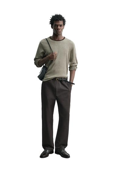 ЖАККАРДОВАЯ ФУТБОЛКА В ПОЛОСКУ — Цвет небеленого полотна/Зеленый от Zara