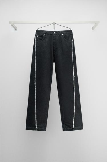 ДЖИНСЫ RELAXED FIT С НЕОБРАБОТАННОЙ КРОМКОЙ — ЧЕРНЫЙ от Zara