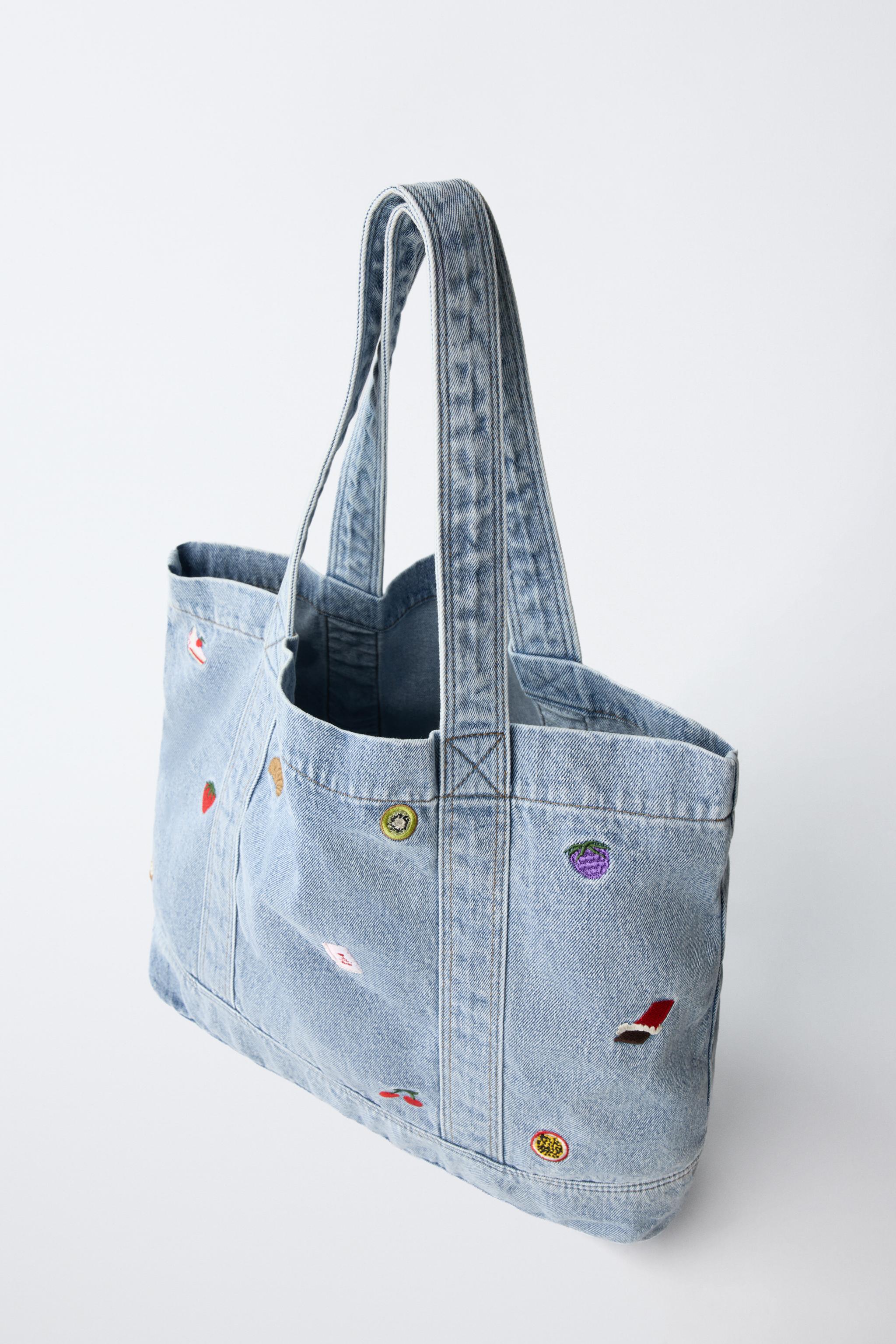 EMBROIDERED DENIM SHOPPER