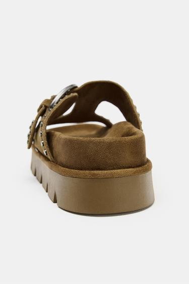 SANDALES À PLATEFORME ET CLOUS EN CROÛTE DE CUIR - Vert kaki de Zara - Image 5