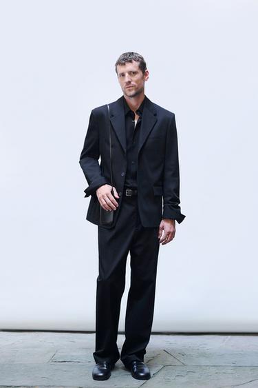 BLAZER DE VESTIT LIMITED EDITION - Negre de Zara
