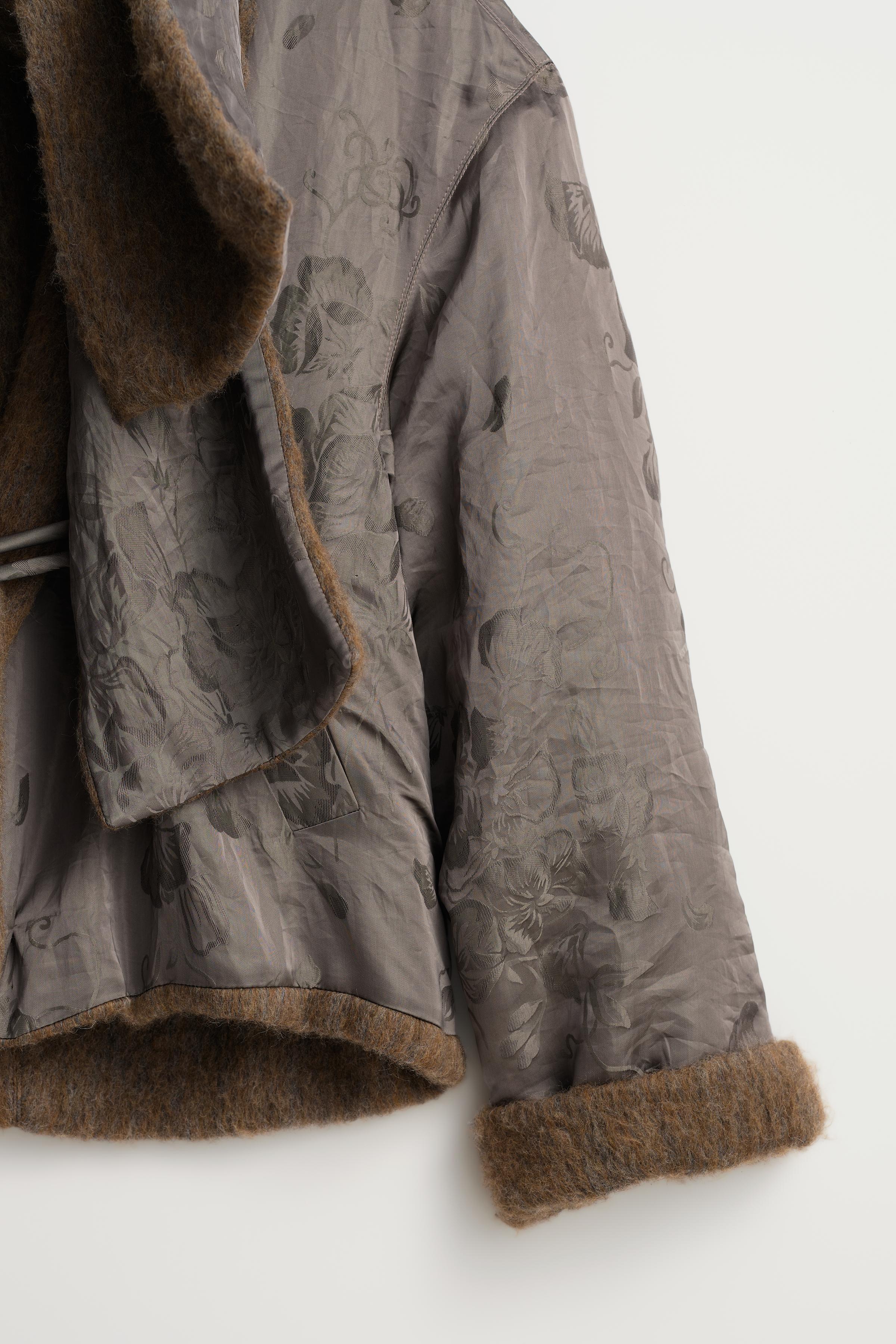 LIMITED EDITION REVERSIBLE JACQUARD COAT WITH SCARF