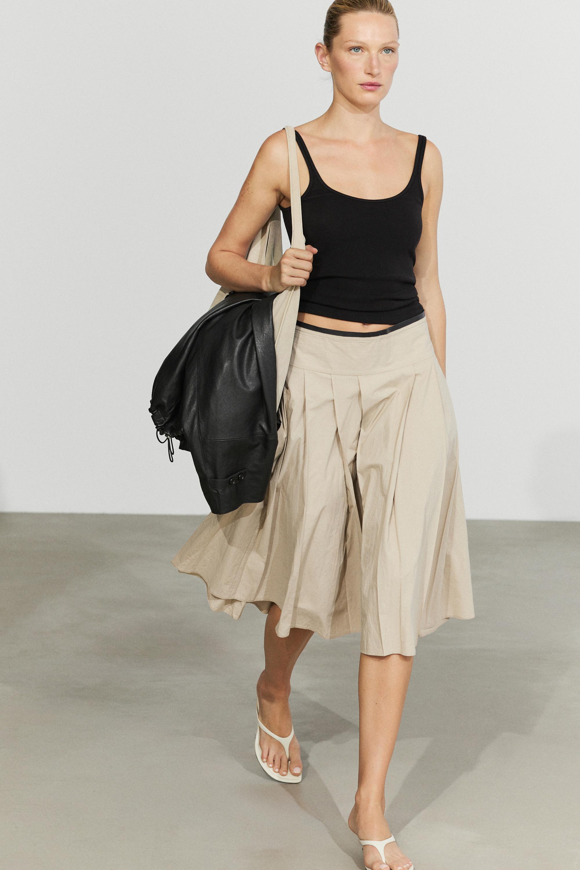 Strappy cotton blend top — Black