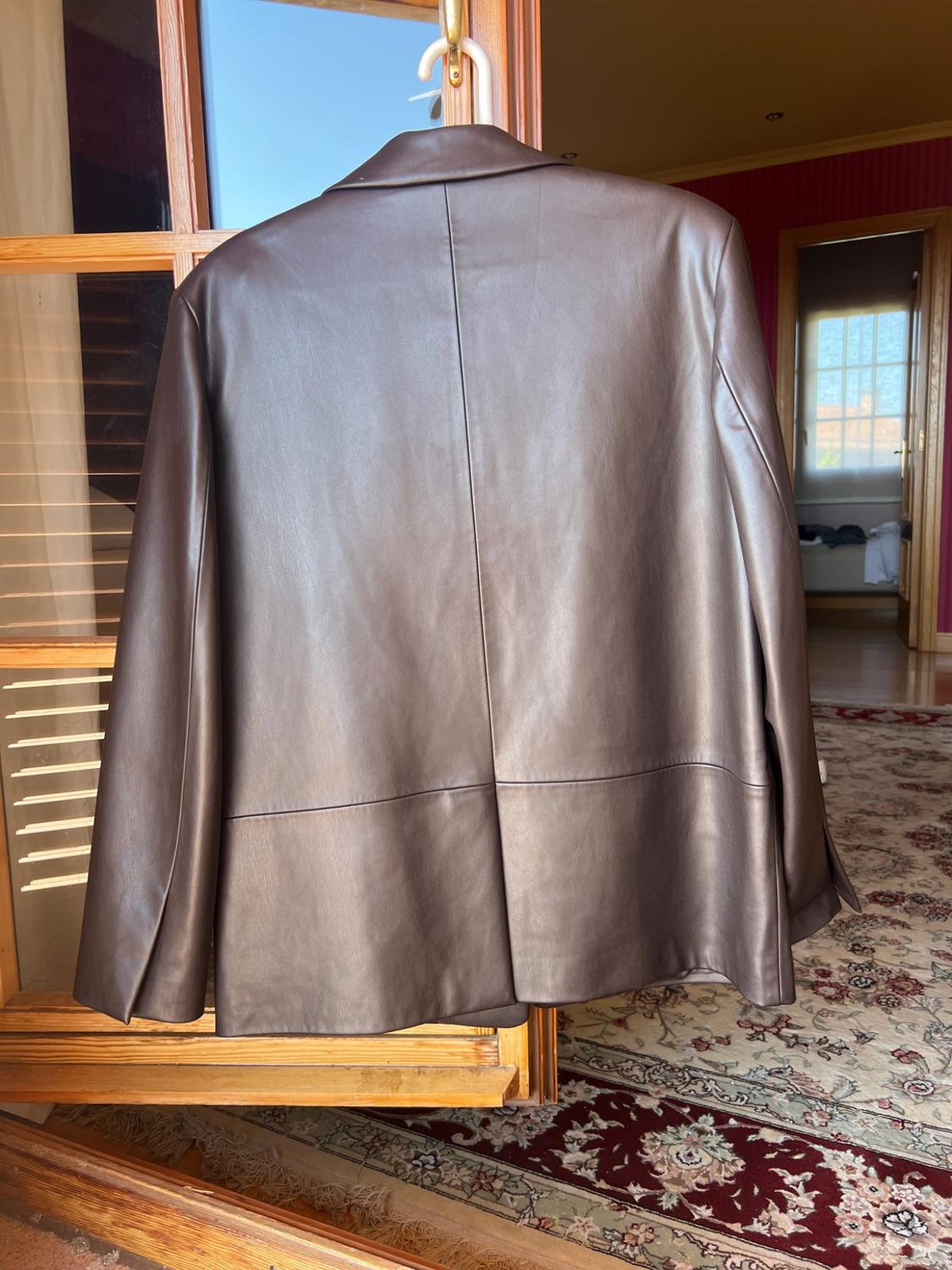 FAUX LEATHER STRAIGHT BLAZER - Image 2
