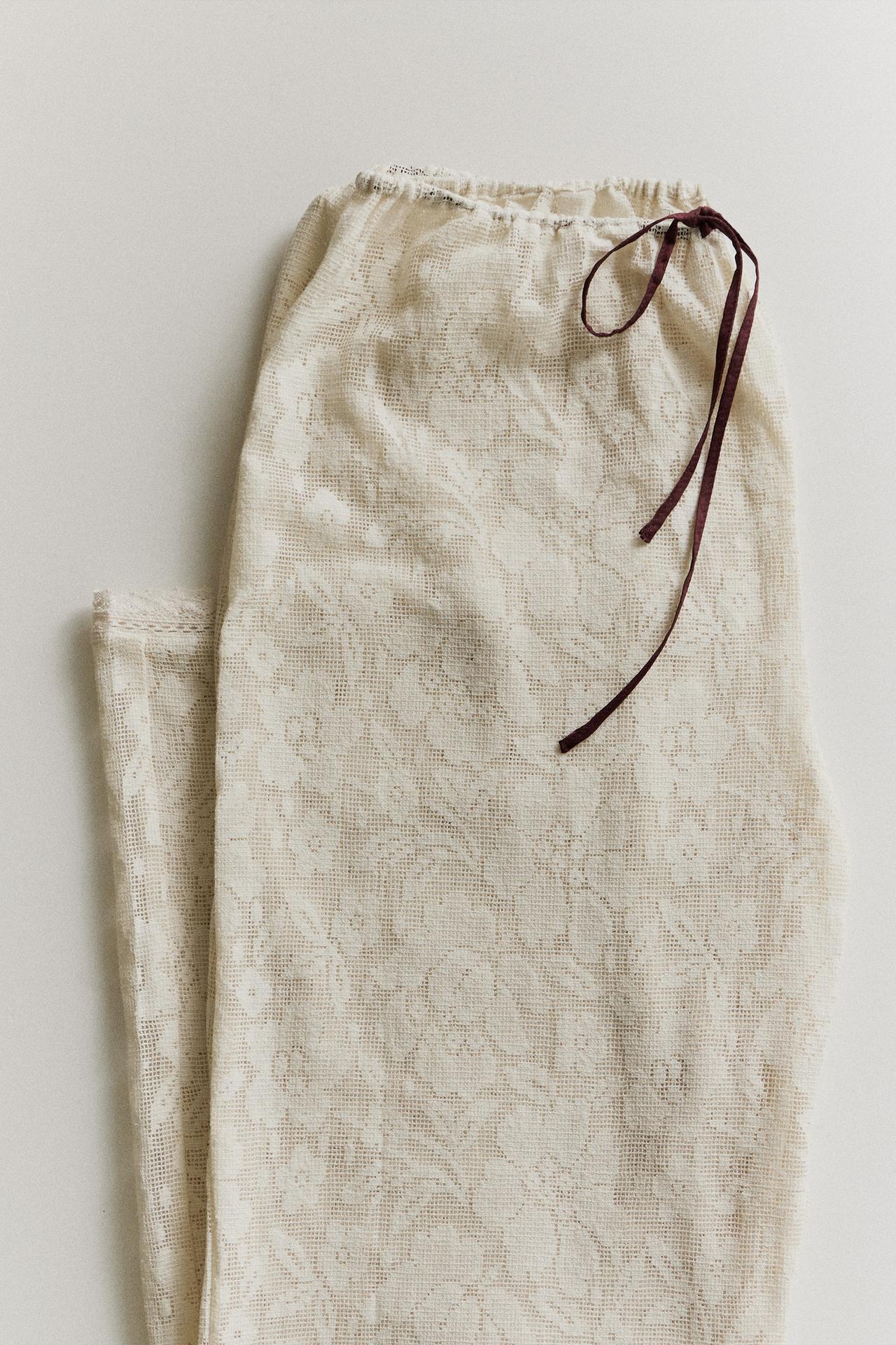 FLORAL LACE COTTON TROUSERS — Ecru