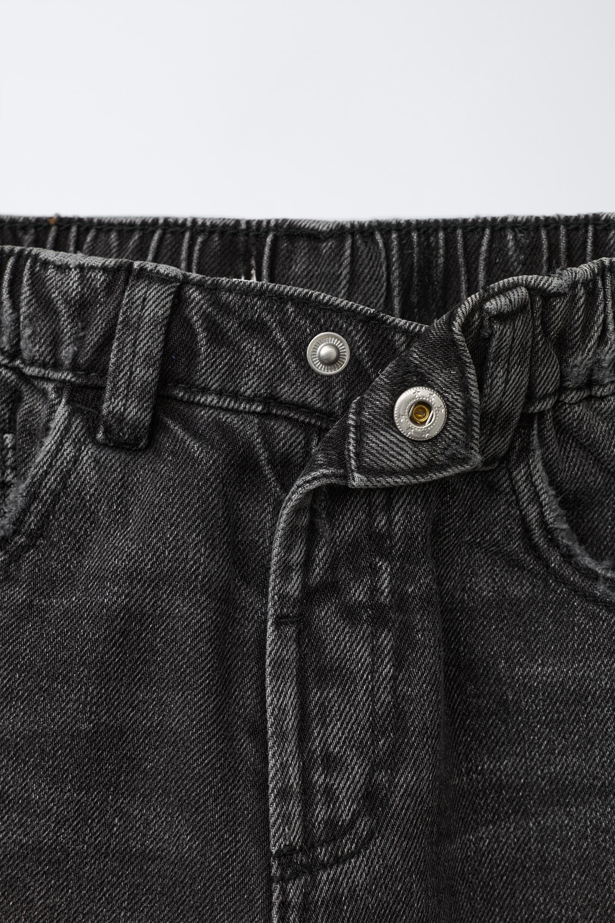 RIPPED BAGGY JEANS