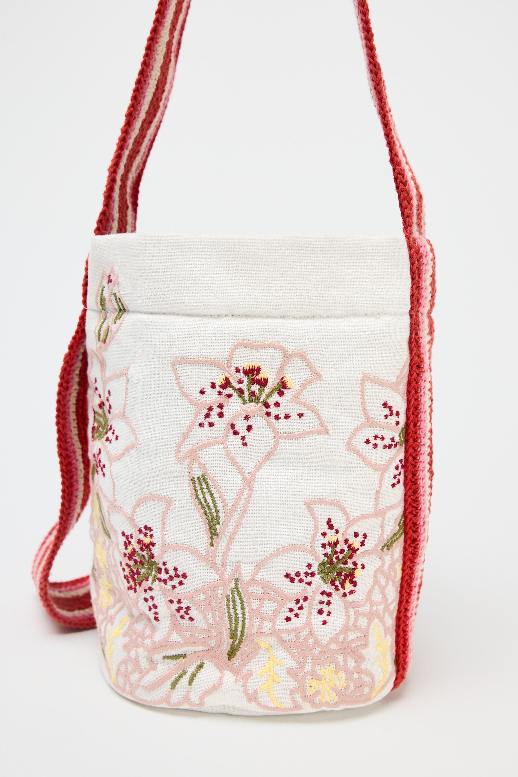 Doublet BURNING EMBROIDERY SUPERMARKET BAG - White | Garmentory