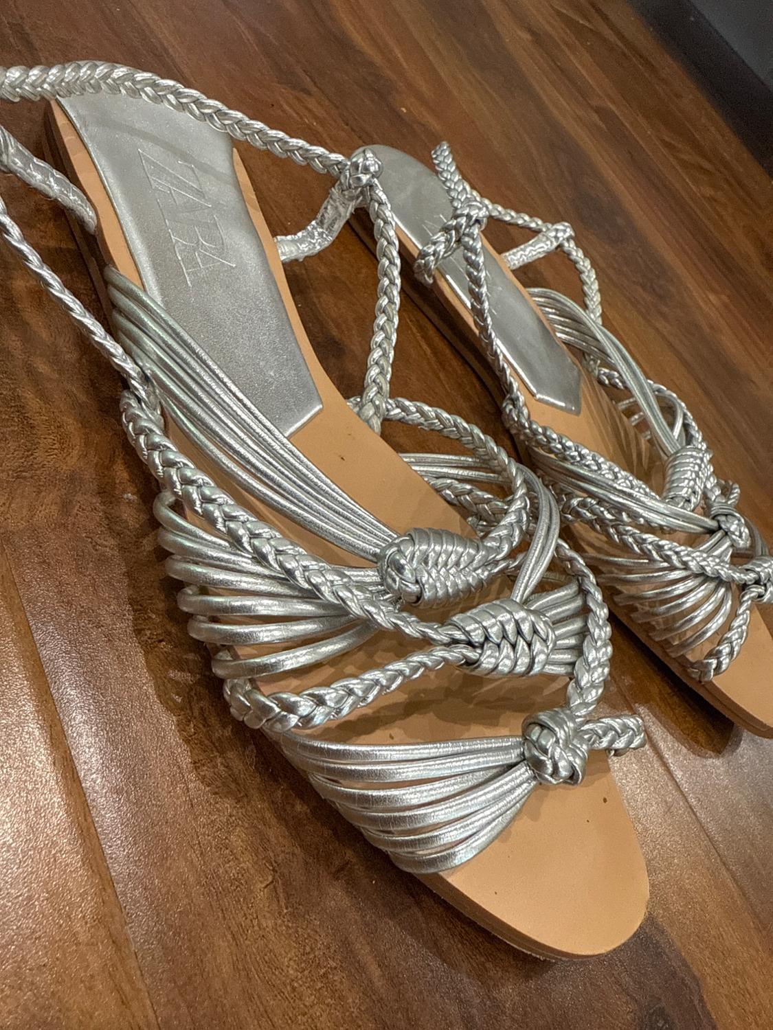SILVER BRAIDED FLATS. - Image 2
