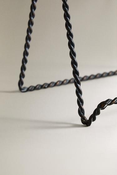 BRAIDED METAL DISPLAY STAND - Black by Zara - Image 3