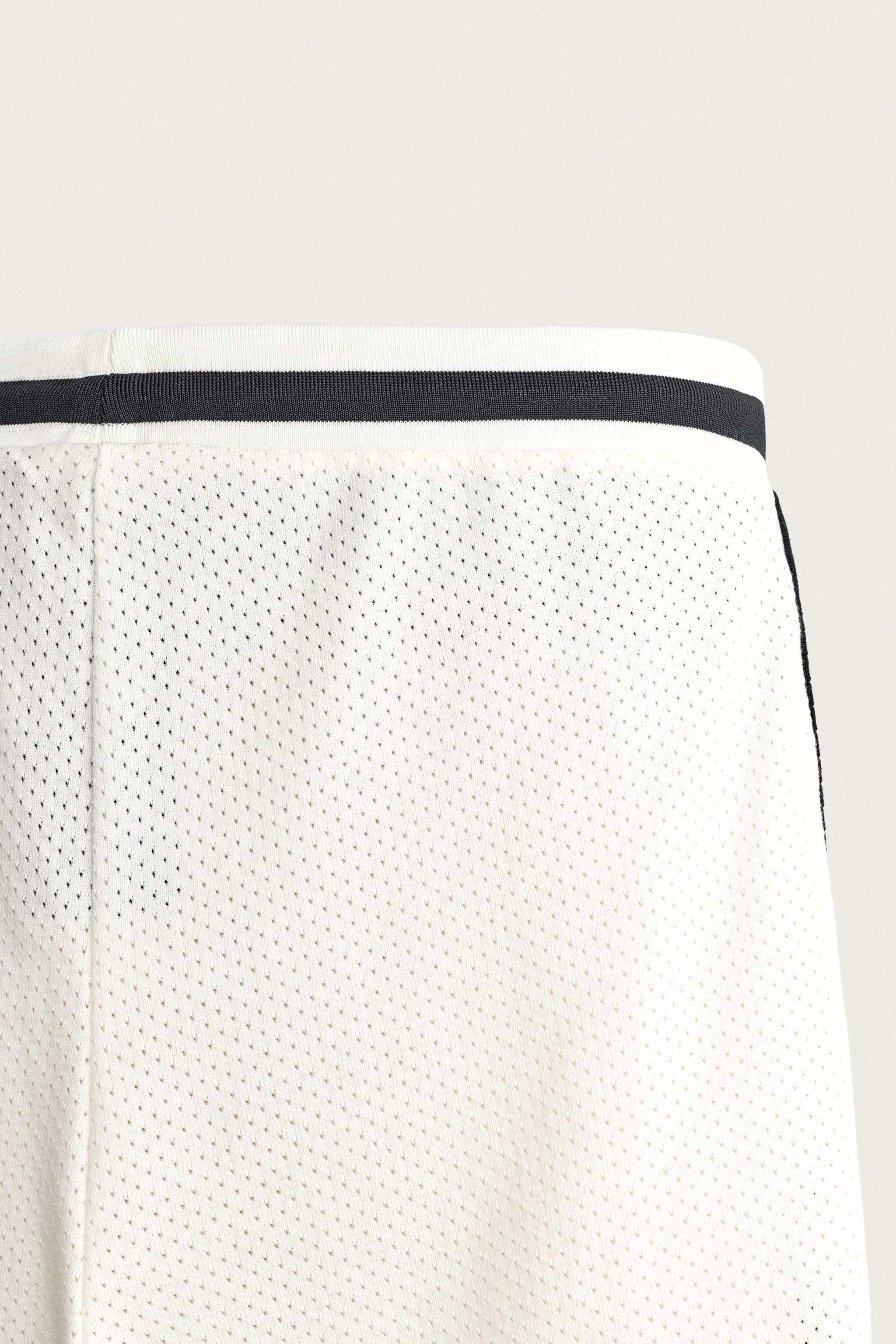 Мужские шорты Zara FRANCE 98 FIFA WORLD CUP™ FIFA CLASSICS CONTRAST SHORTS — фото 11