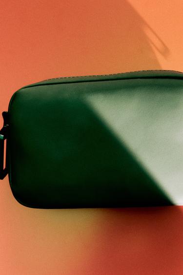 SAC BANDOULIÈRE EFFET GOMME - Vert kaki de Zara