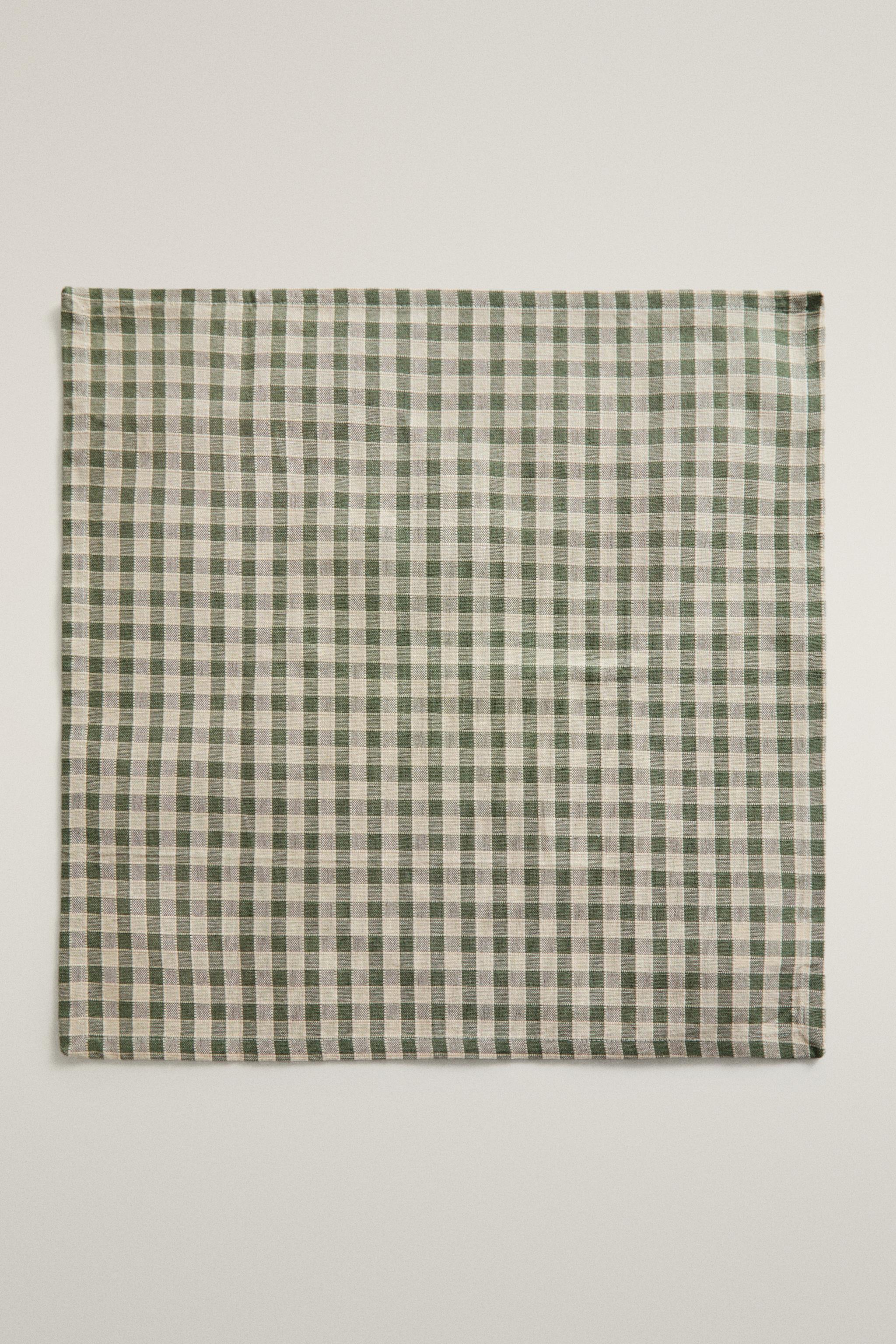 LOT SERVIETTES DE TABLE CARREAUX ET SURPIQÛRES (LOT DE 2)