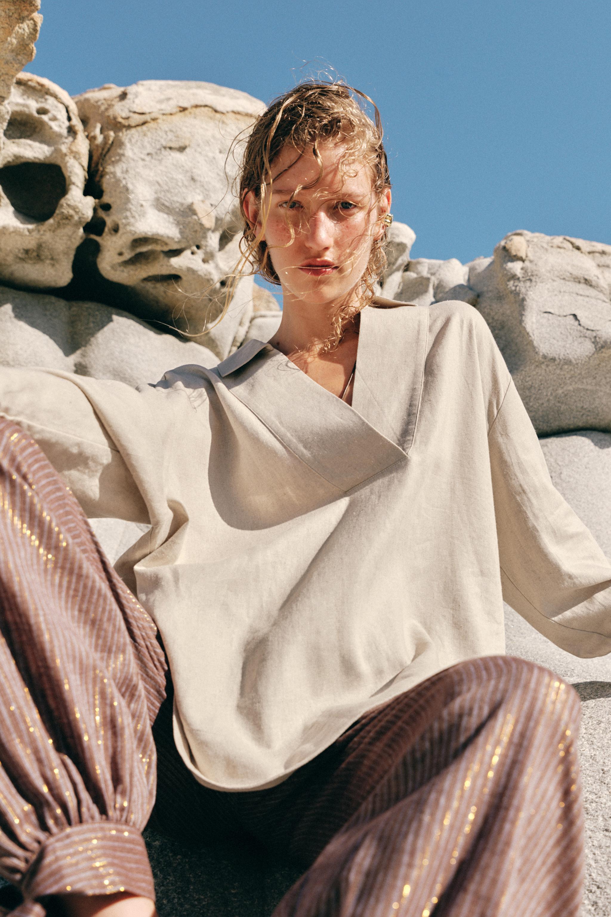 BLOUSE EN LIN À COL POLO