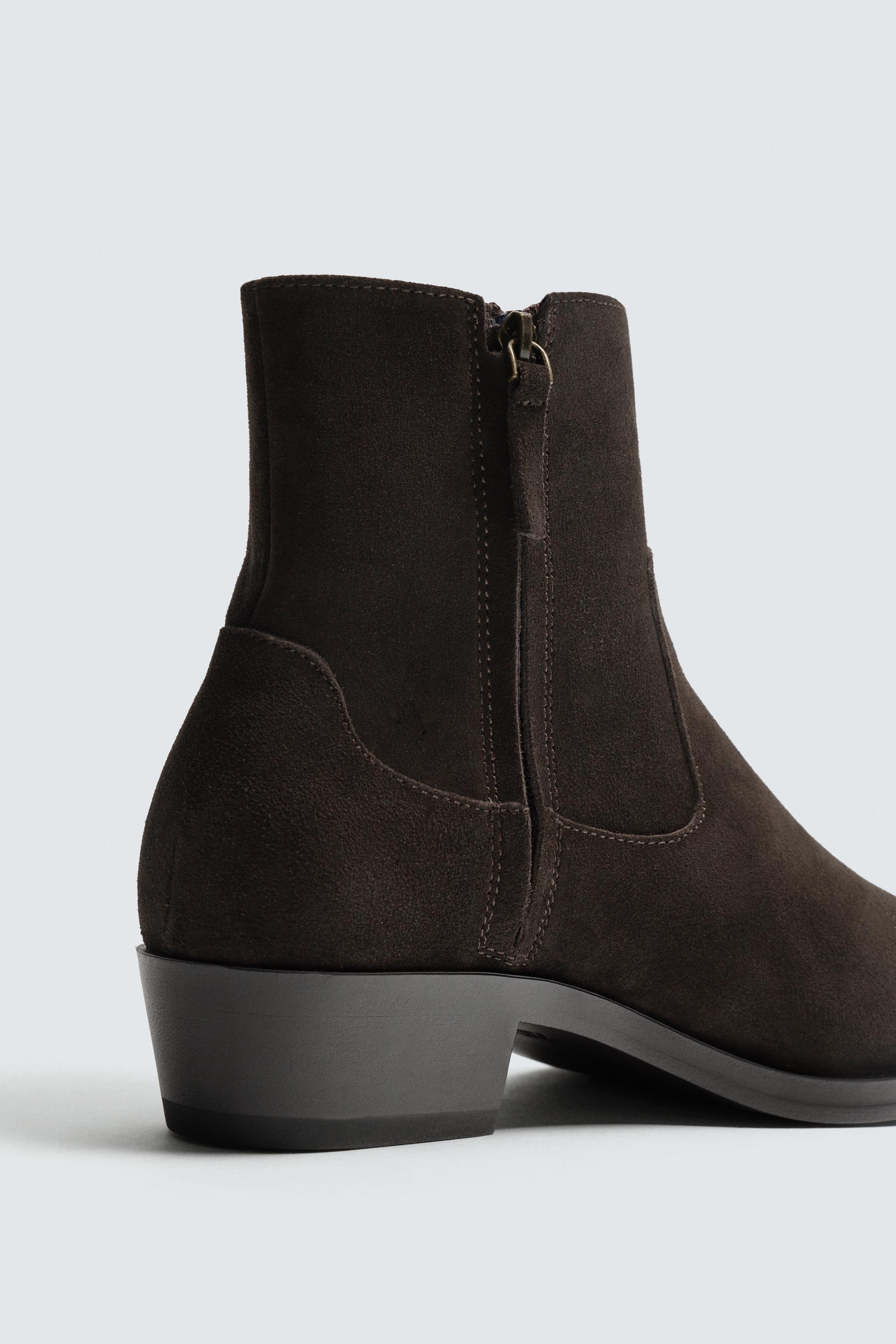 POINTED TOE COWBOY BOOTS