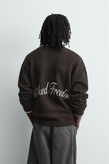 CAMISOLA JACQUARD COM MENSAGEM - Castanho da Zara