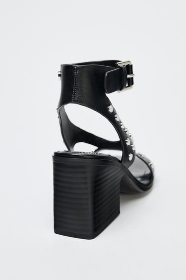 SANDALES À TALON CLOUTÉES - Noir de Zara - Image 5