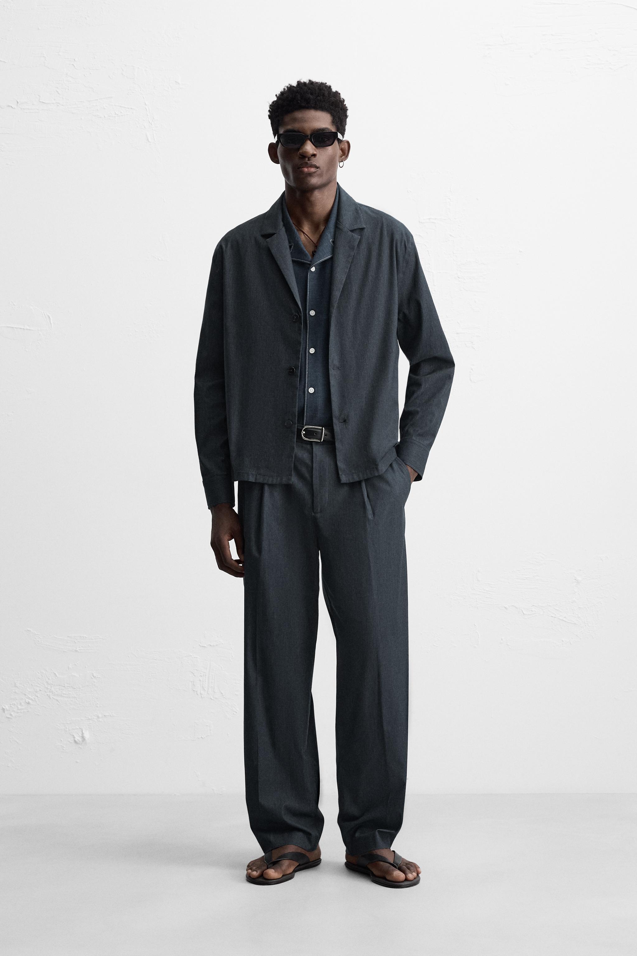 PANTALON COUPE REGULAR À PLIS