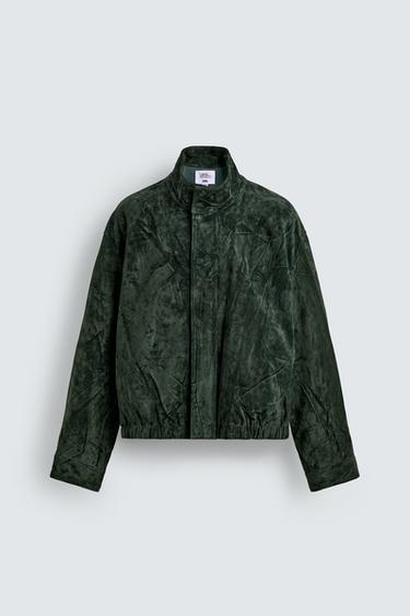 JAQUETA REGULAR FIT COURO SUEDE GABRIEL AZEVEDO X ZARA - Verde da Zara