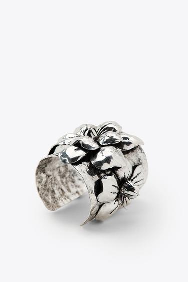 FLOWER BANGLE BRACELET - Silver by Zara