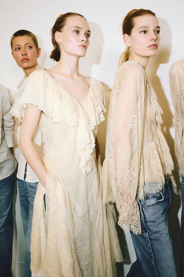 ZW COLLECTION LACE FRILL DRESS - Ecru by Zara