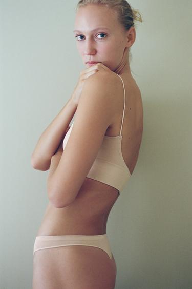 SEAMLESS TRIANGLE BRALETTE — Beige-pink 1