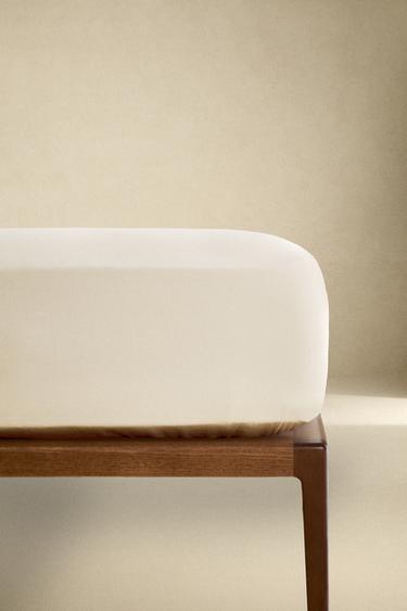 SATEEN FITTED SHEET | 30 CM HIGH (300 THREAD COUNT) - Ecru by Zara